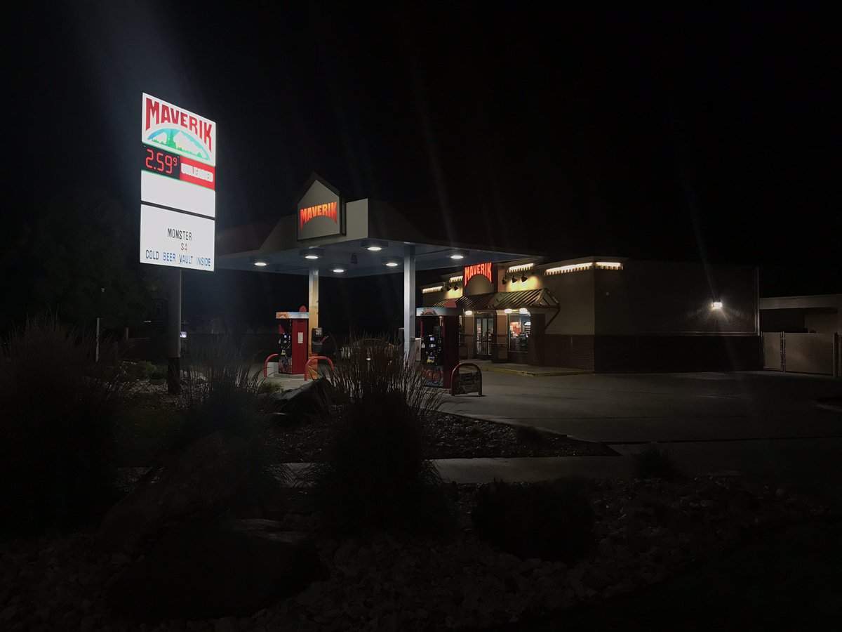 Salt Lake City: Police have 3 suspects in custody after an armed robbery last night.