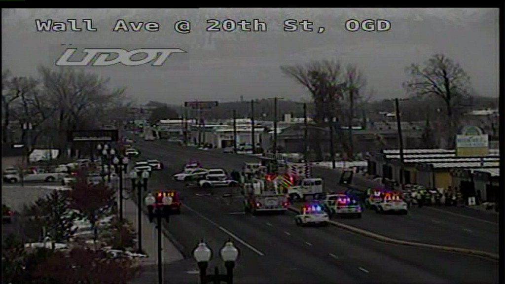 Two injured in crash involving 3 vehicles; Wall Avenue closed at 20th Street in Ogden    