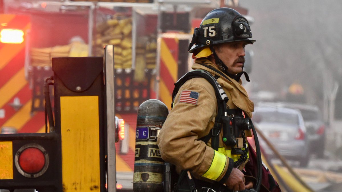 CommercialFire Avenues hair salon heavily damaged in two-alarm fire  