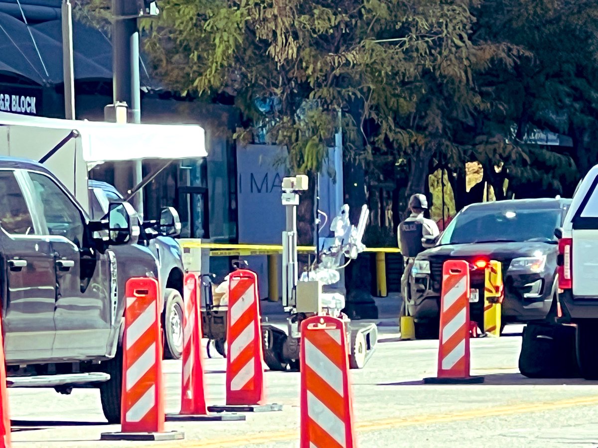 SLC slcpd is investigating a suspicious circumstance near 20 West 200 South.The Hazardous Devices Unit is also on scene assisting. RoadClosures: 200 S. is closed from Main St.