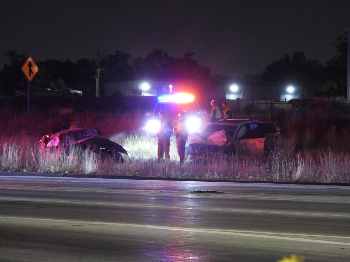 2 killed, 1 critically injured in SR-201 crash