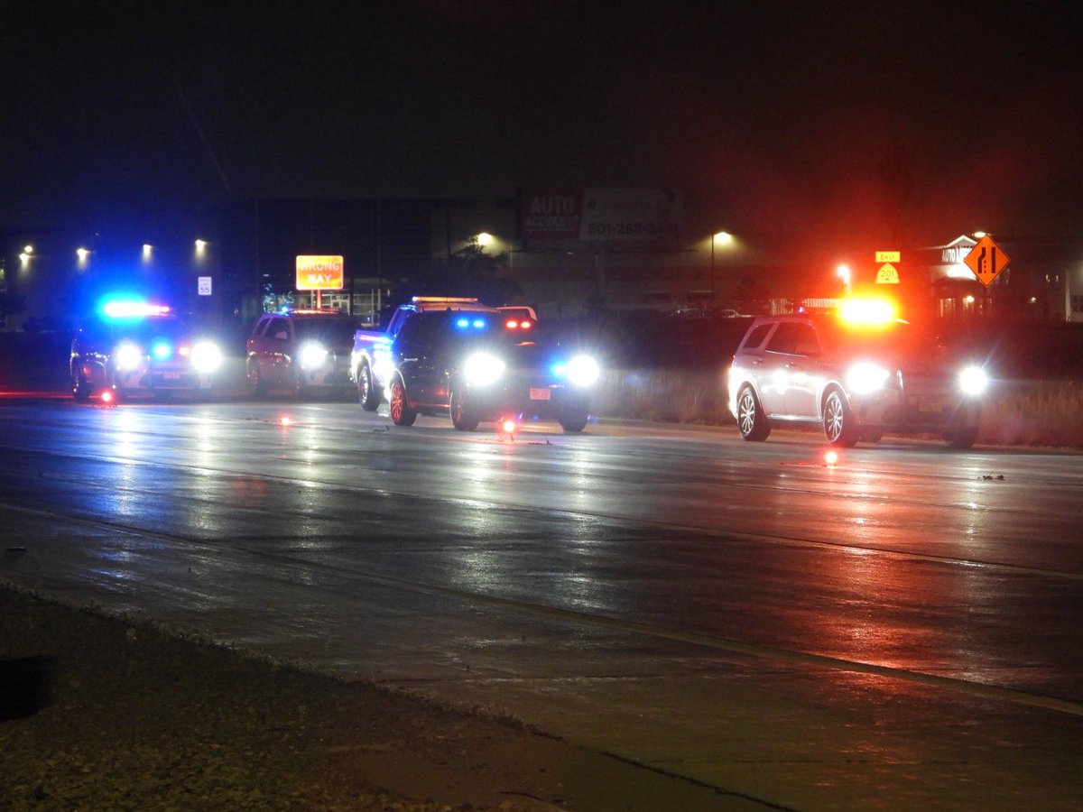 2 killed, 1 critically injured in SR-201 crash
