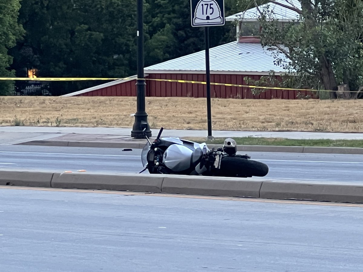 SouthJordan 11400 S 1300 W. Police are on scene of a serious crash involving a vehicle and 2 motorcycles. According to the SJPD PIO at least one of the riders is in critical condition.