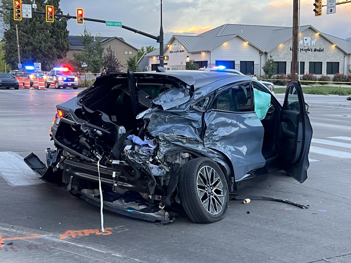 SouthJordan 11400 S 1300 W. Police are on scene of a serious crash involving a vehicle and 2 motorcycles. According to the SJPD PIO at least one of the riders is in critical condition. 