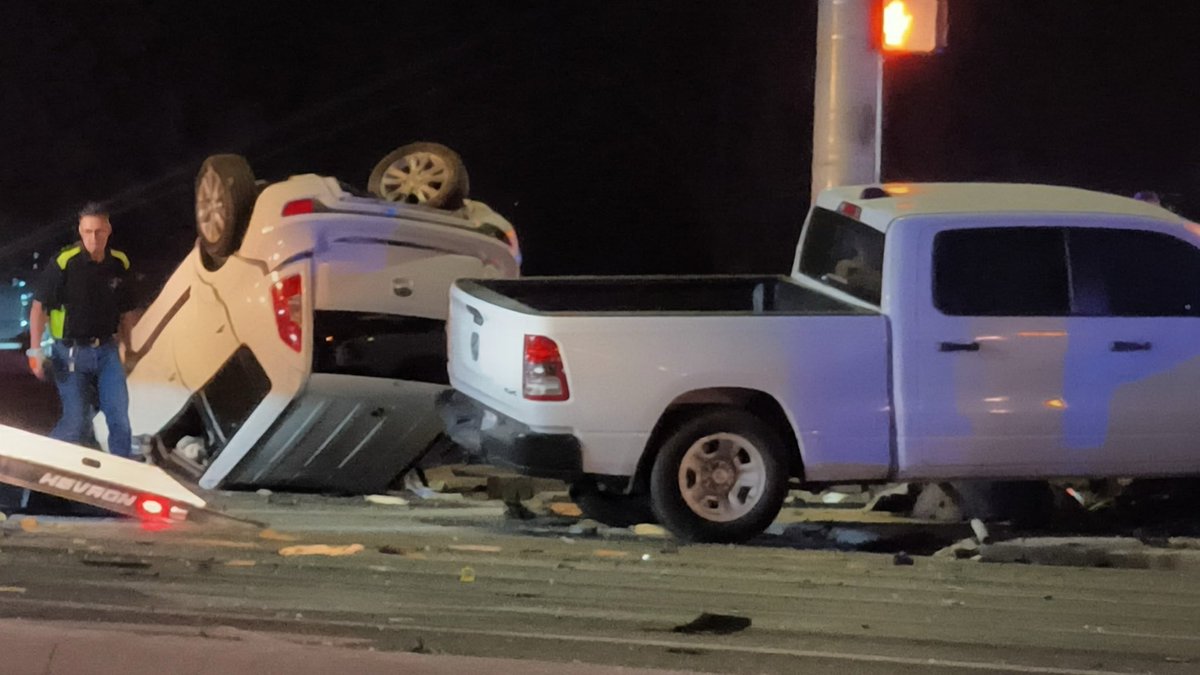 Taylorsville 4700 S Redwood Road. Taylorsville Police investigate a multi vehicle collision that ended up against the Dees Family Restaurant. Unknown on injuries at this time. The restaurant did not sustain any visible damage.