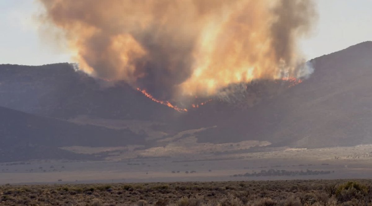 StookeyFire TooeleCounty Est size at 120 acres. Wind conditions are calm, allowing resources to focus on holding the fire on the ridge and prevent westward spread. Cause- Natural