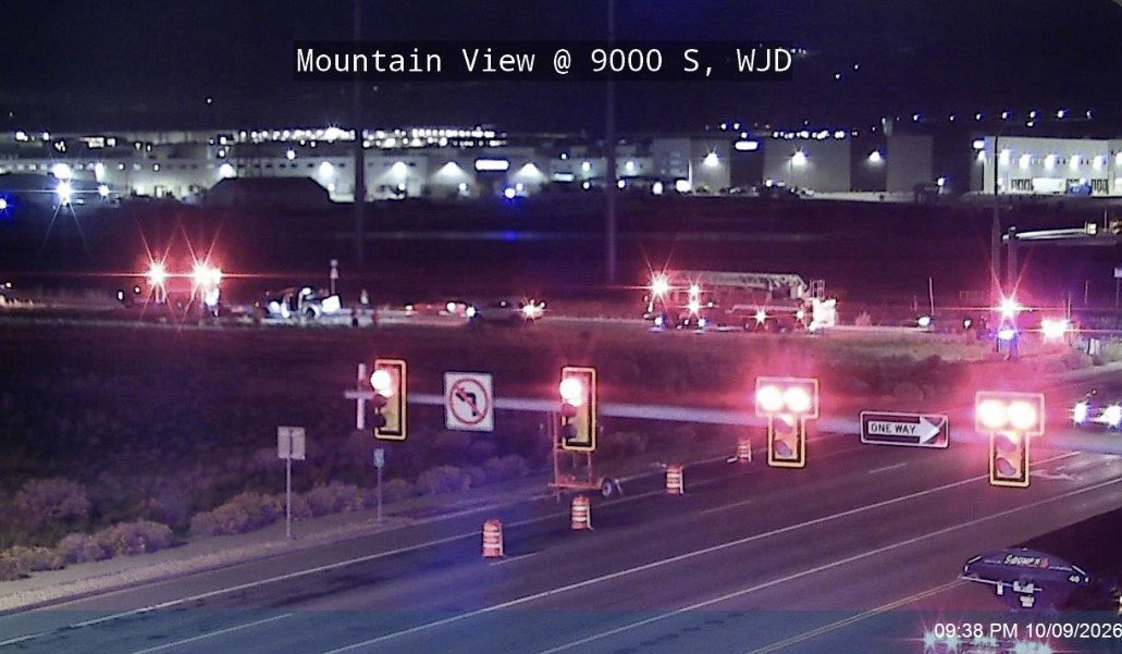 Pedestrian killed in Mountain View Corridor crash